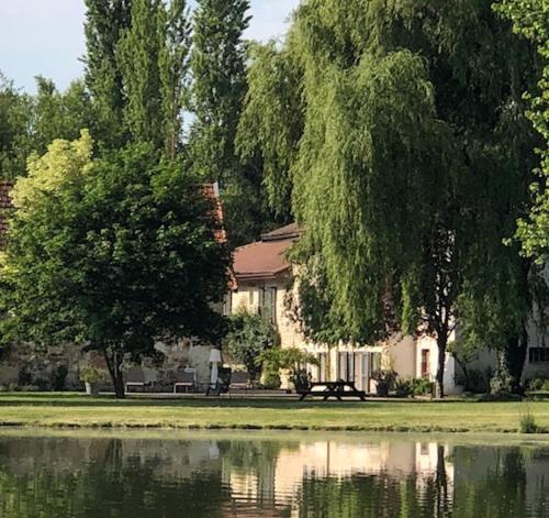 Le Moulin De Longchamp - Maison D'Hotes Lent Luaran gambar